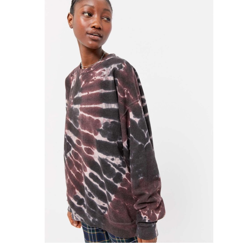 UO Urban Renewal Project By Urban Outfitters Tie-Dye Sweatshirt Black and Purple